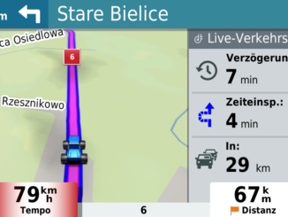 Garmin Navigationsgerät im 3 D Modus mit Live Verkehrsdaten